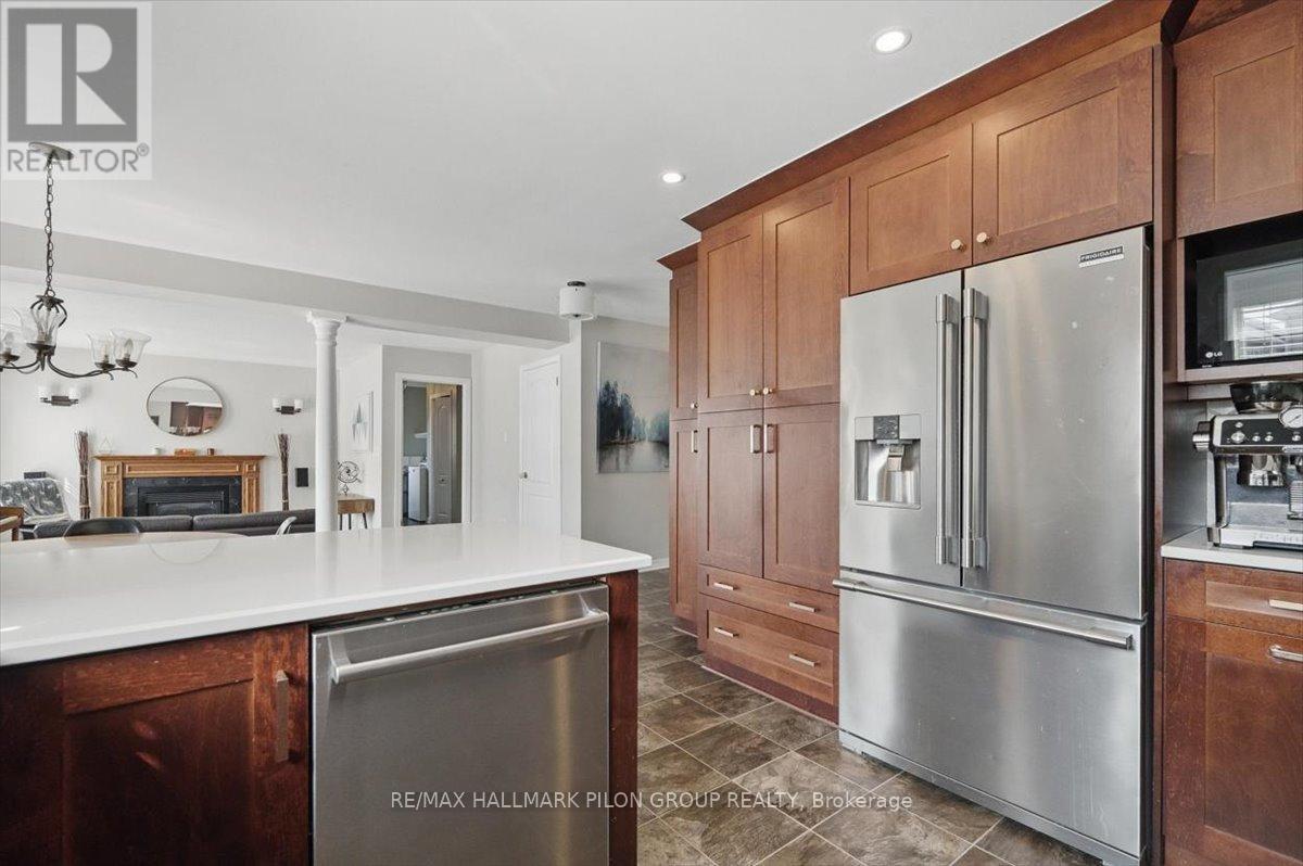 10 Maybrook Place