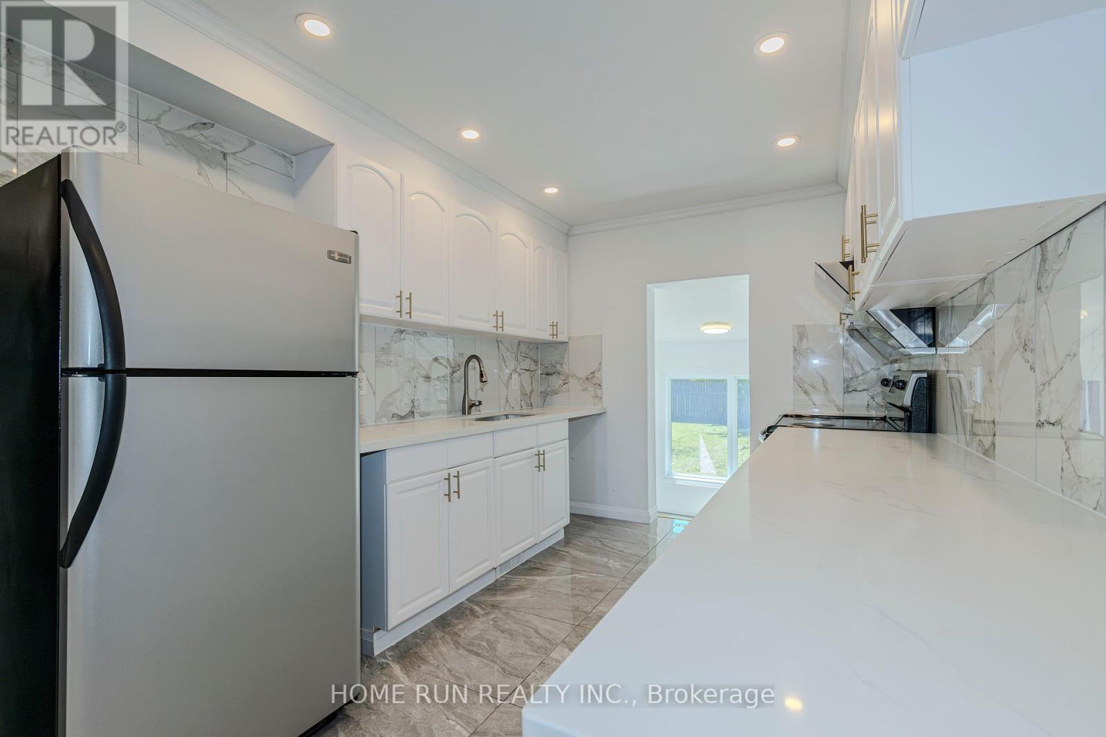 92 Meadowlands Drive
