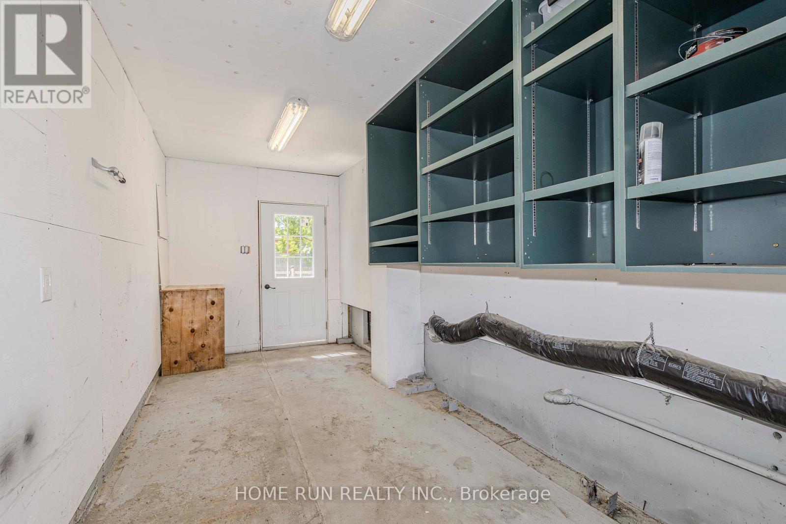 92 Meadowlands Drive