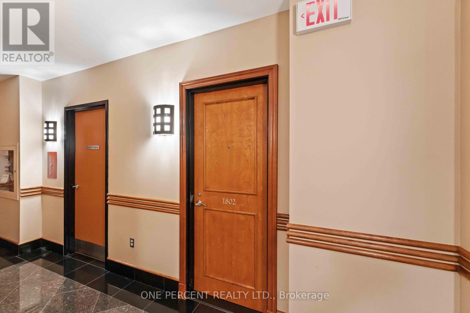 1802 - 570 Laurier Avenue