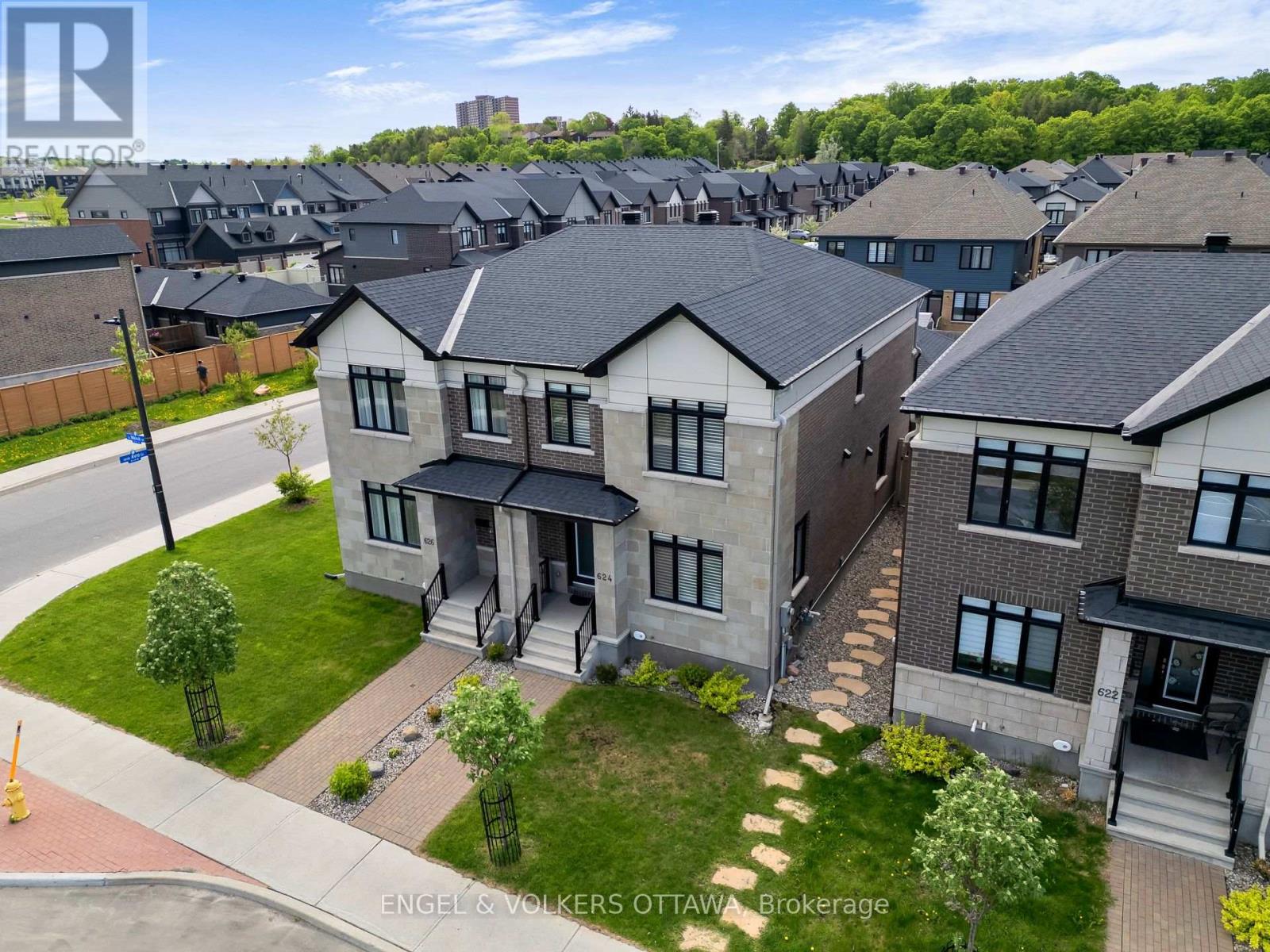 624 Mikinak Road
