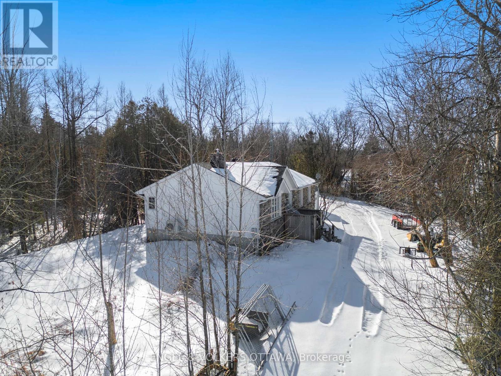 4751 Pearl Road