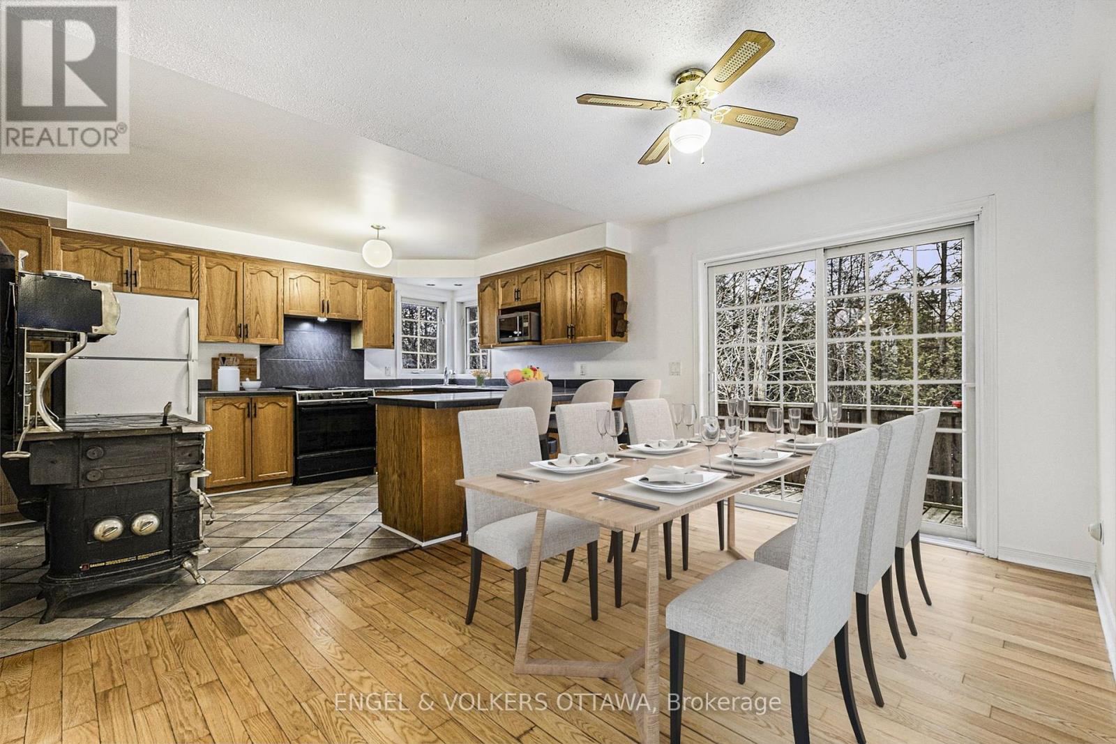 4751 Pearl Road