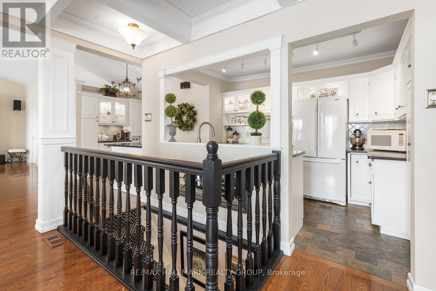 1 Rideau Glen Drive