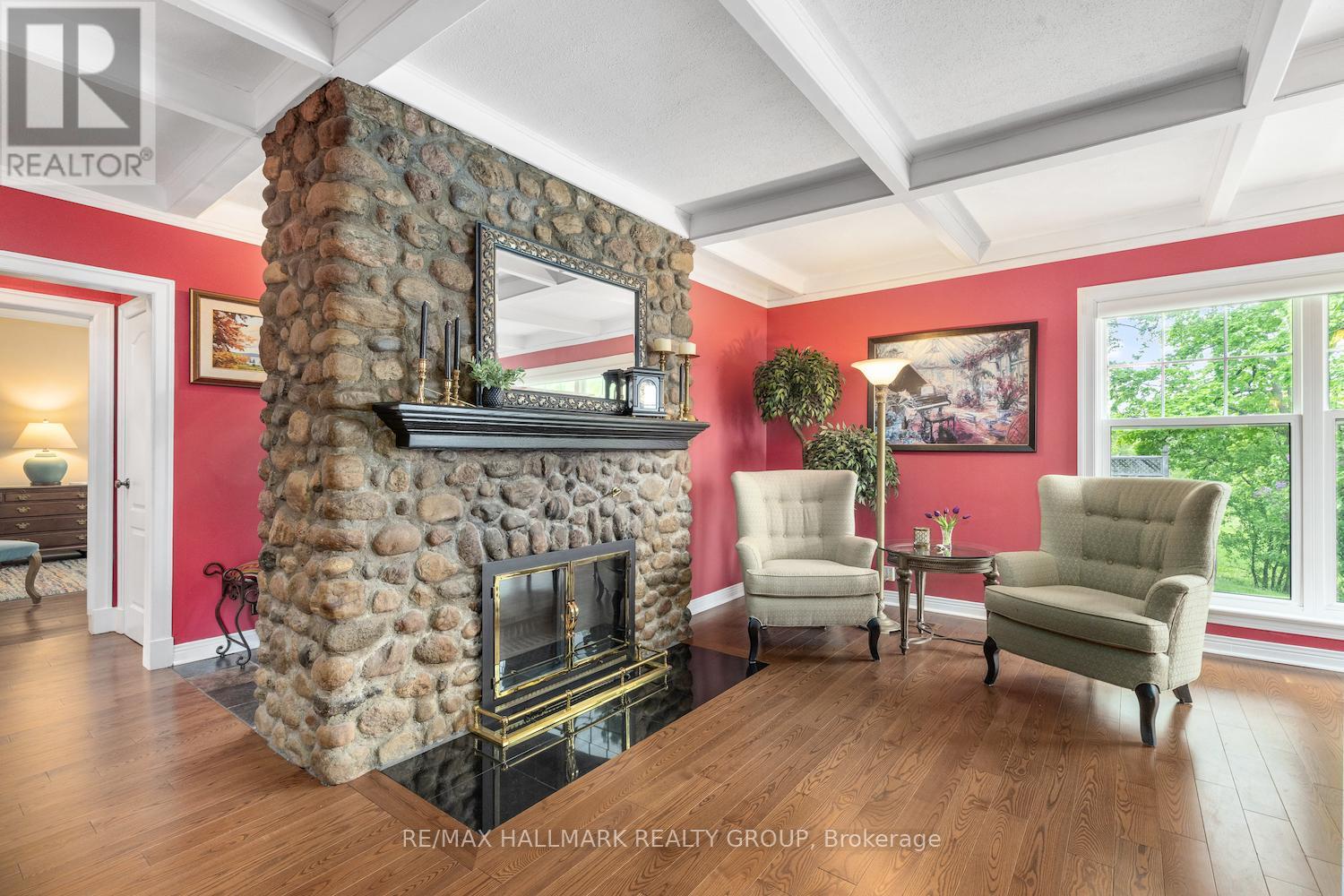 1 Rideau Glen Drive