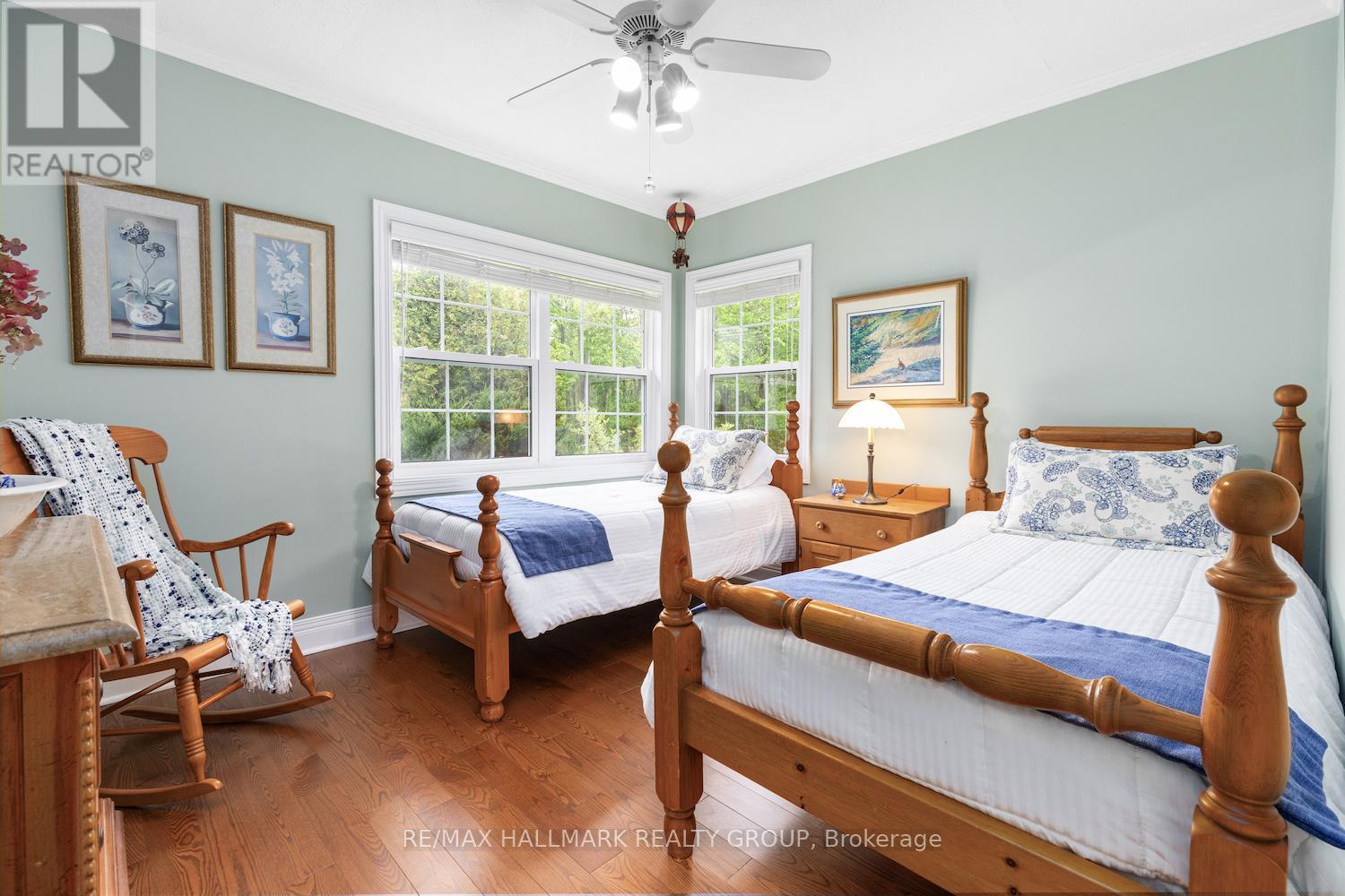 1 Rideau Glen Drive
