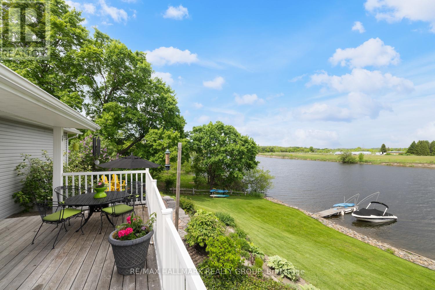 1 Rideau Glen Drive