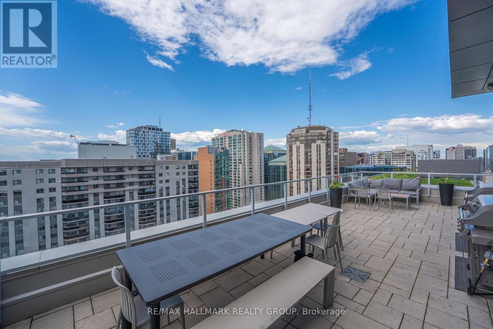 217 - 255 Bay Street
