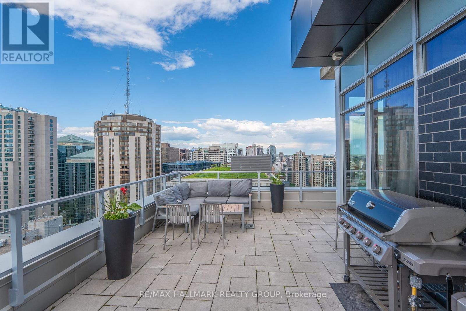 217 - 255 Bay Street