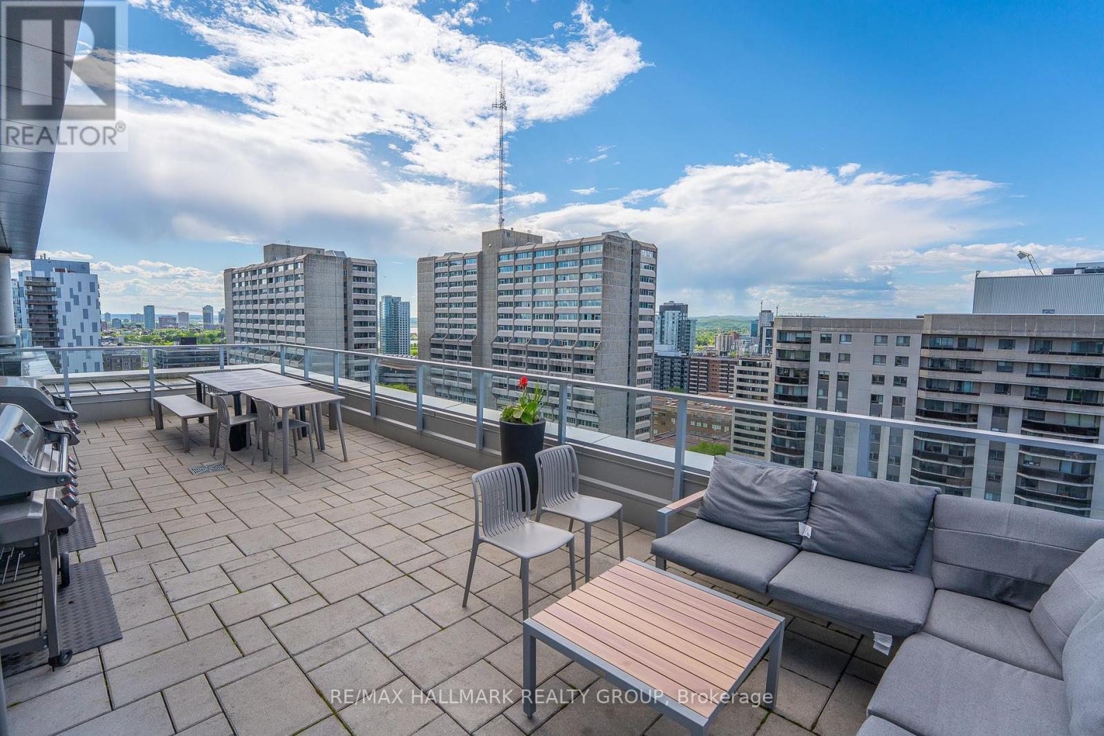 217 - 255 Bay Street