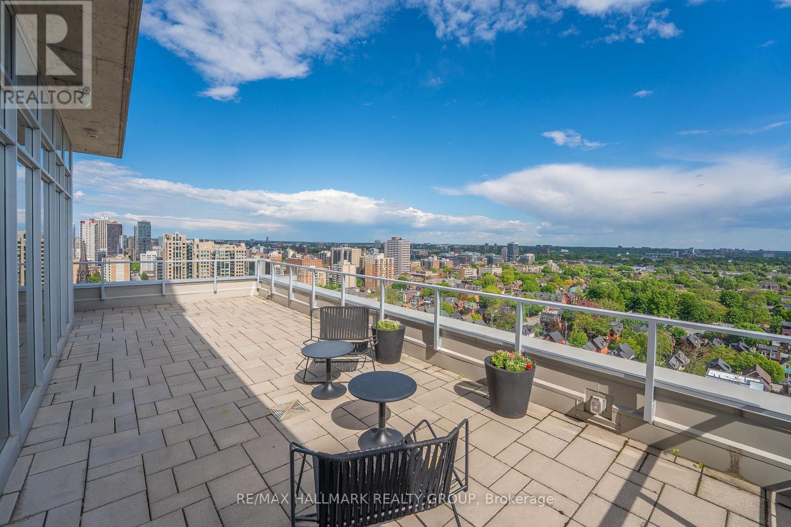 217 - 255 Bay Street