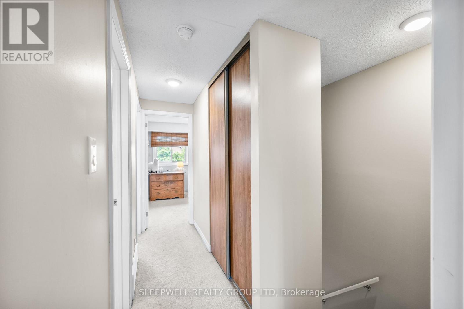 82 - 28 Barrow Crescent
