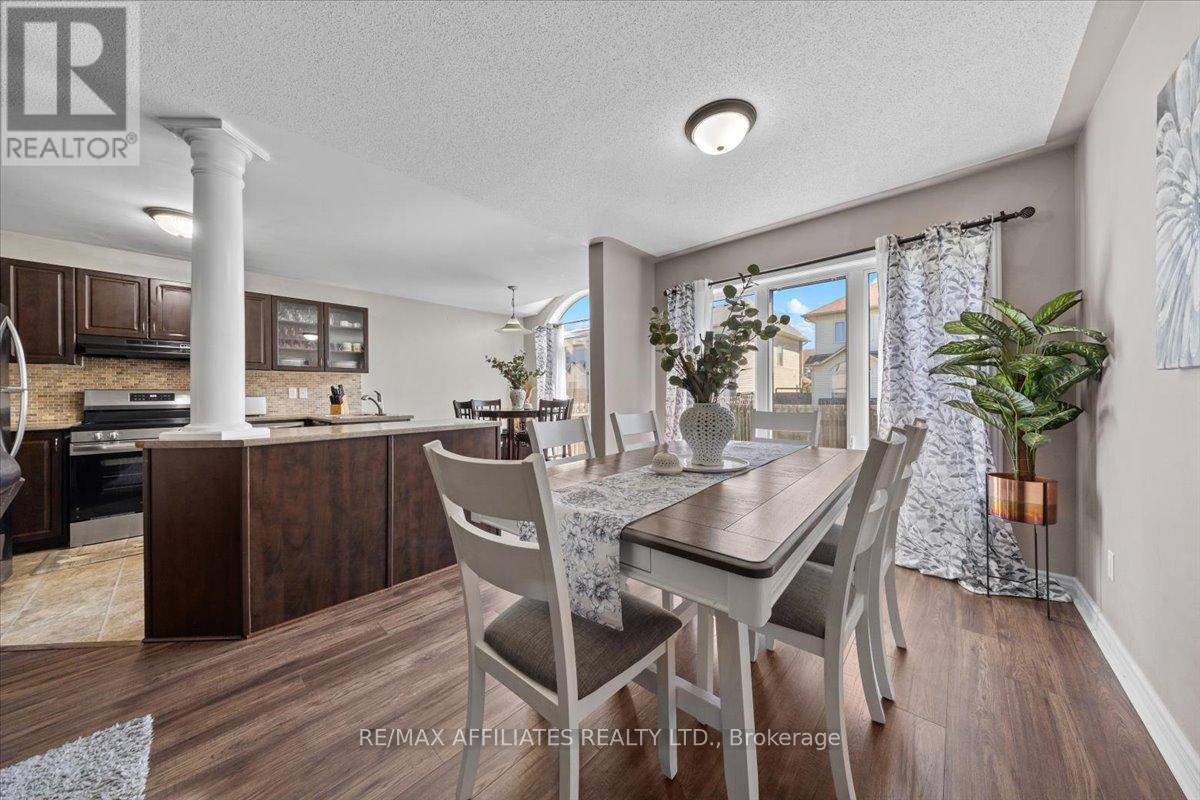 119 Silvermoon Crescent