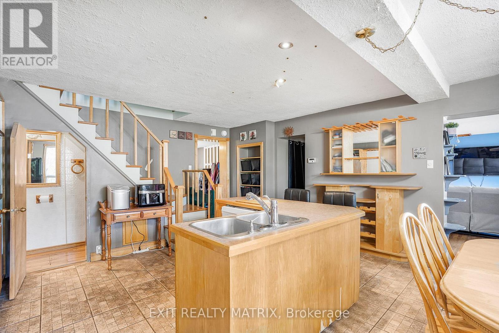 1018 Sinclair Street