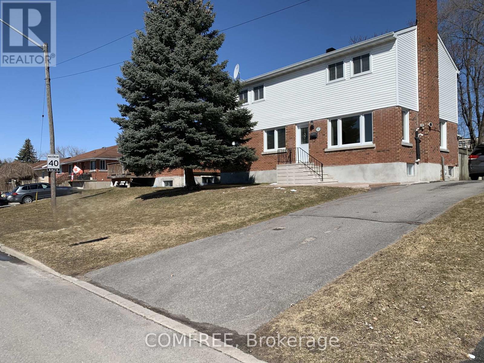 25 Seguin Street