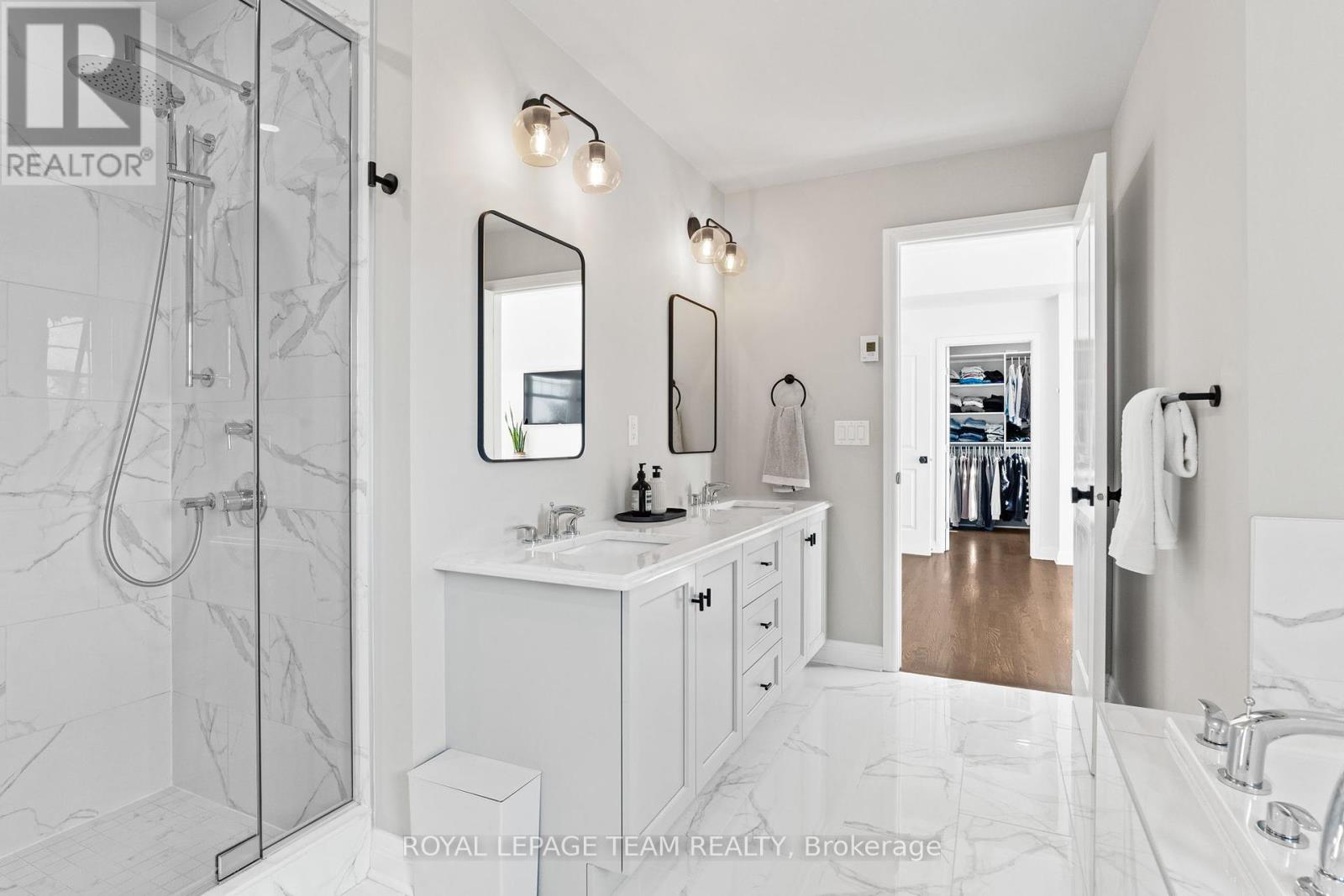 108 Lochhouse Walk