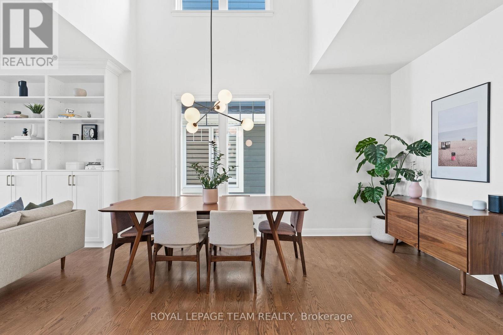 108 Lochhouse Walk