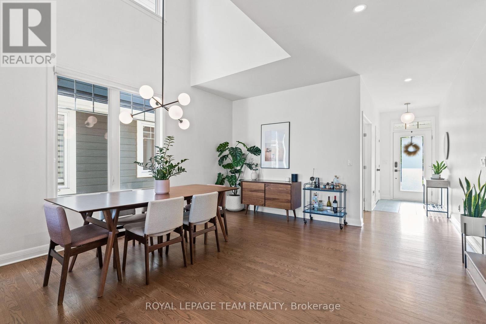 108 Lochhouse Walk