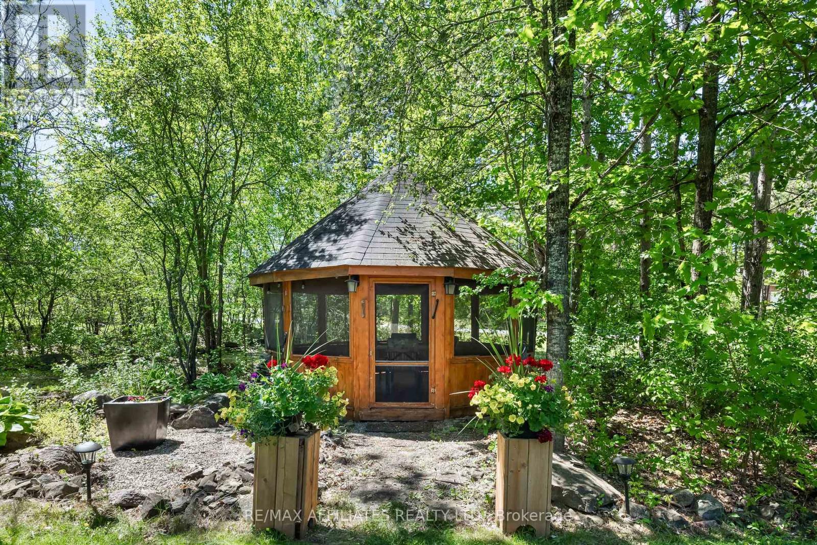 141 Pine Ridge Drive