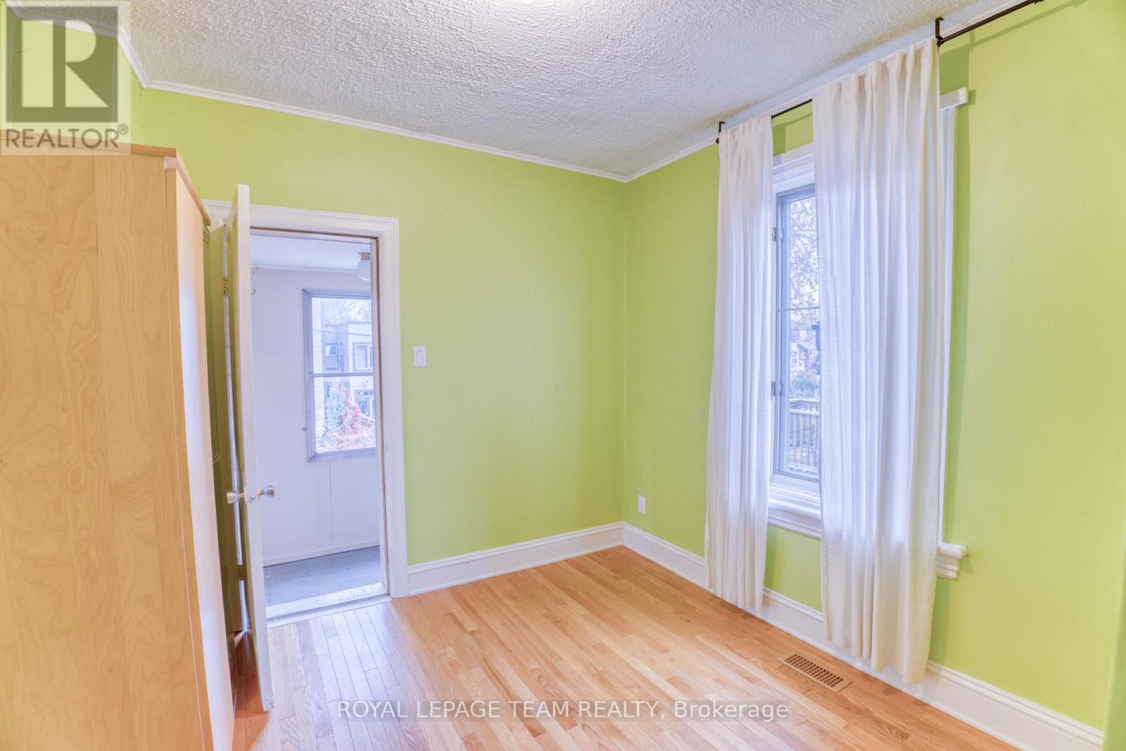 87 Guigues Avenue