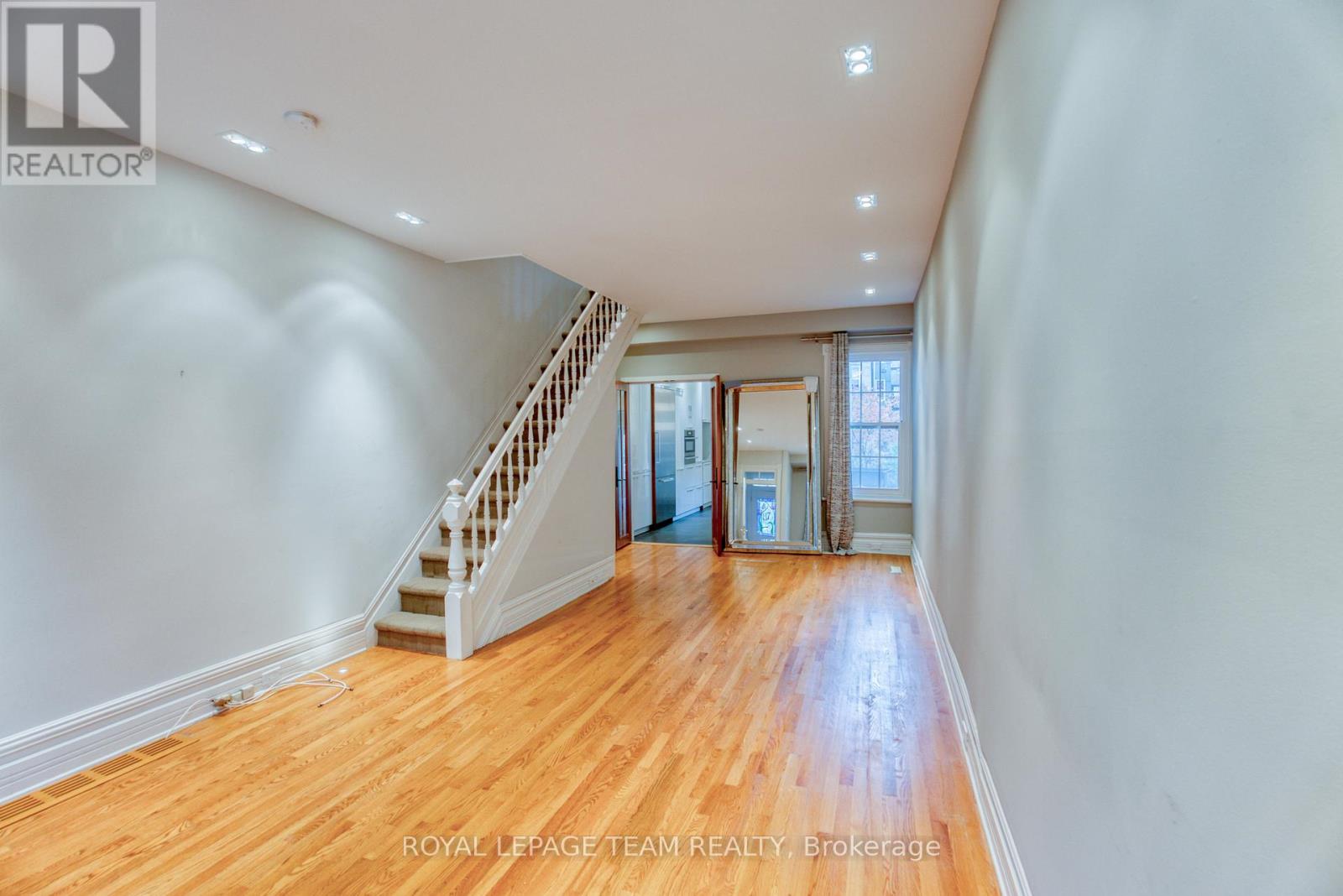 87 Guigues Avenue