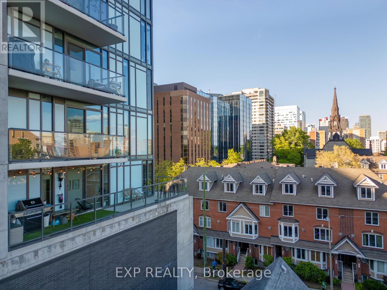 516 - 224 Lyon Street N