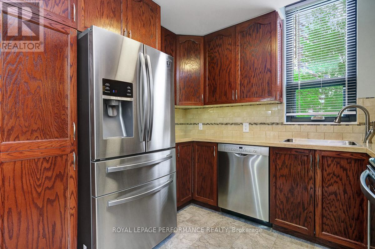 302 - 2871 Richmond Road