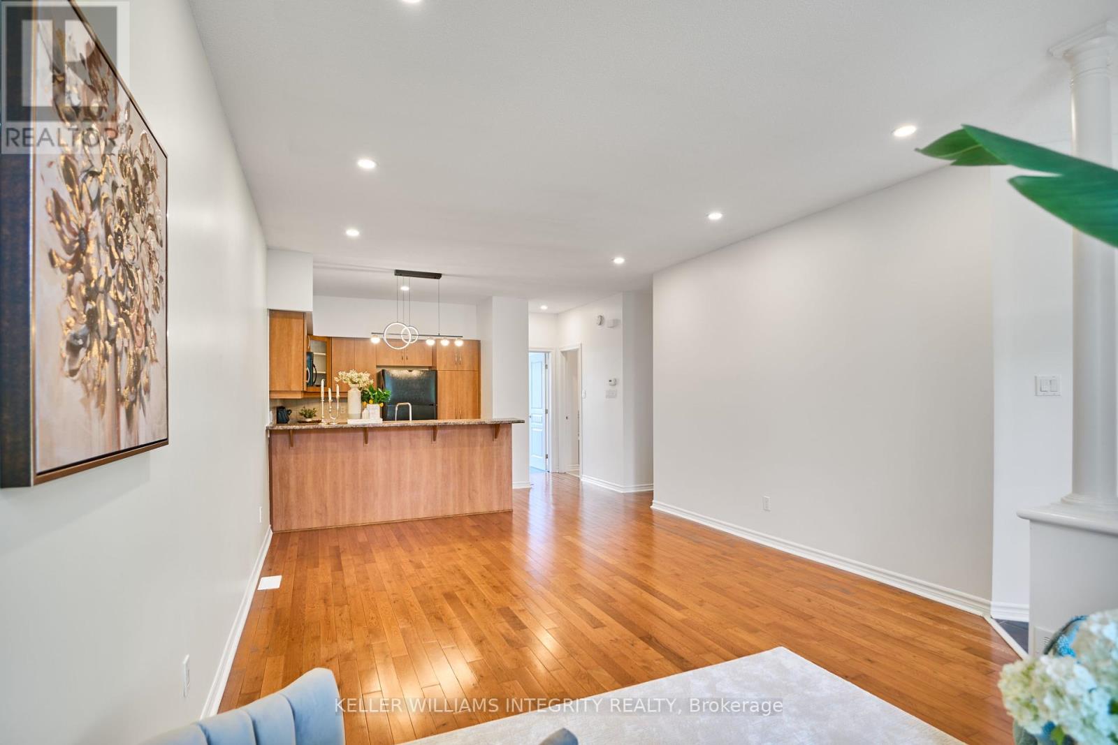 #3 - 1697 Campeau Drive
