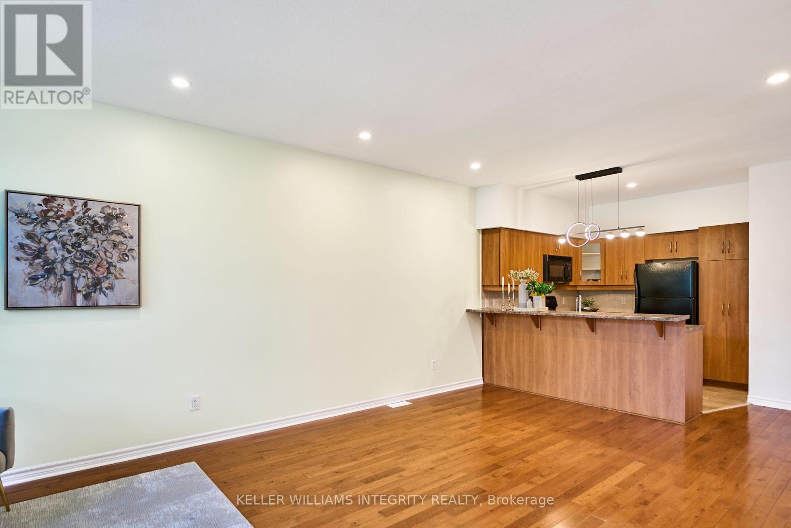 #3 - 1697 Campeau Drive