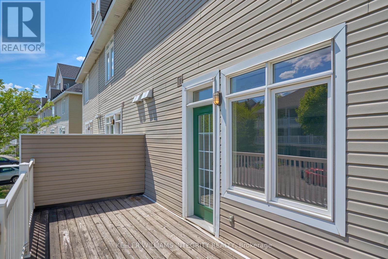 #3 - 1697 Campeau Drive