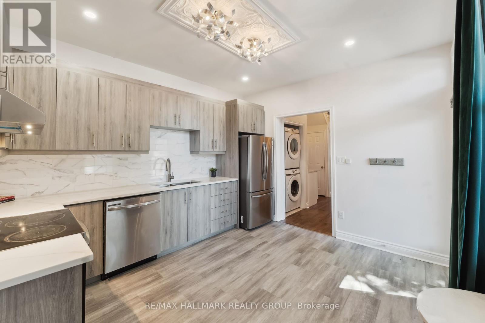 322 Booth Street