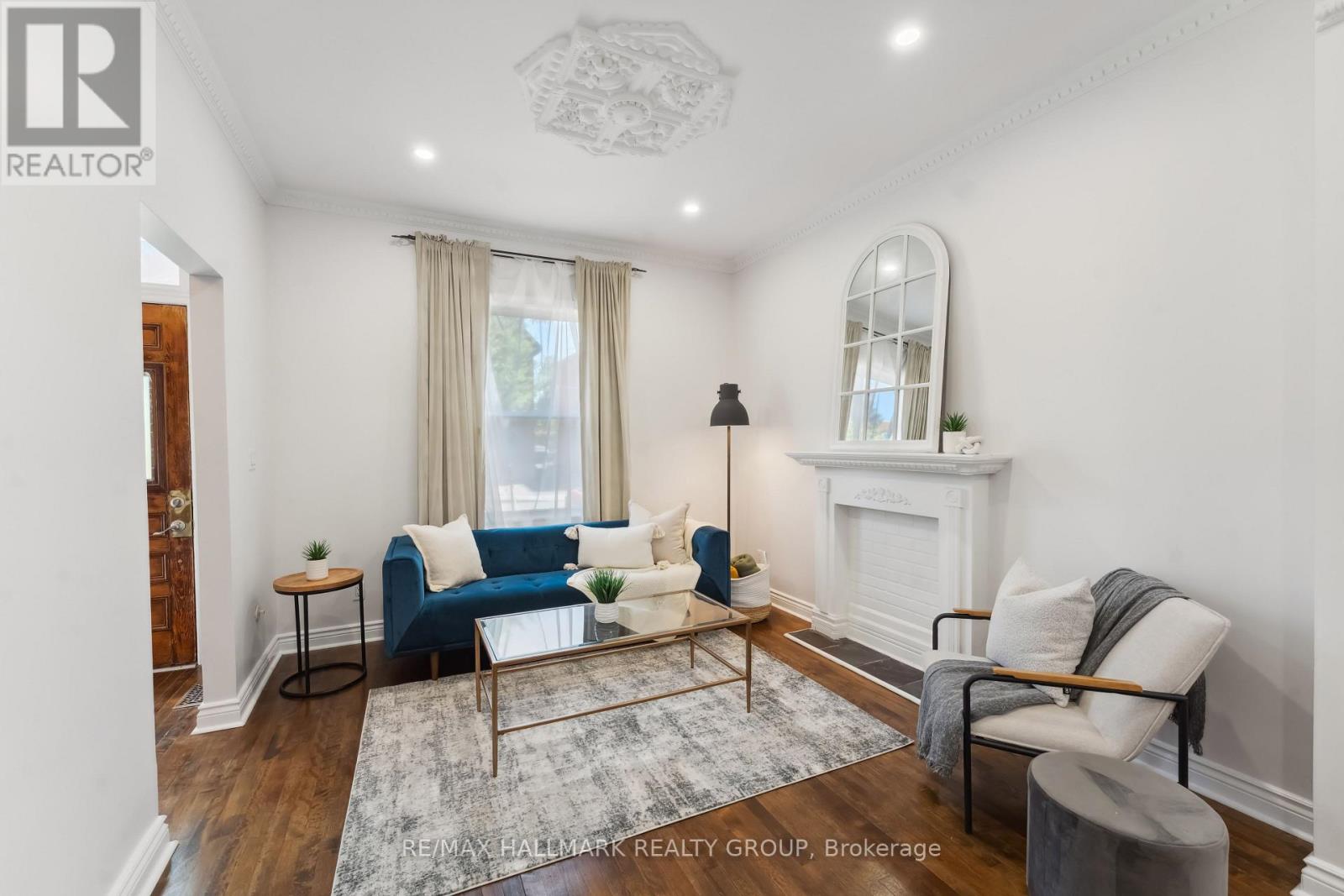 322 Booth Street