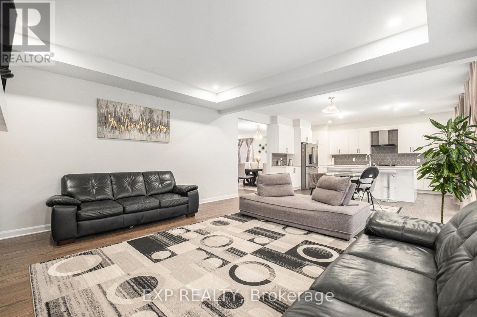 528 Anchor Circle