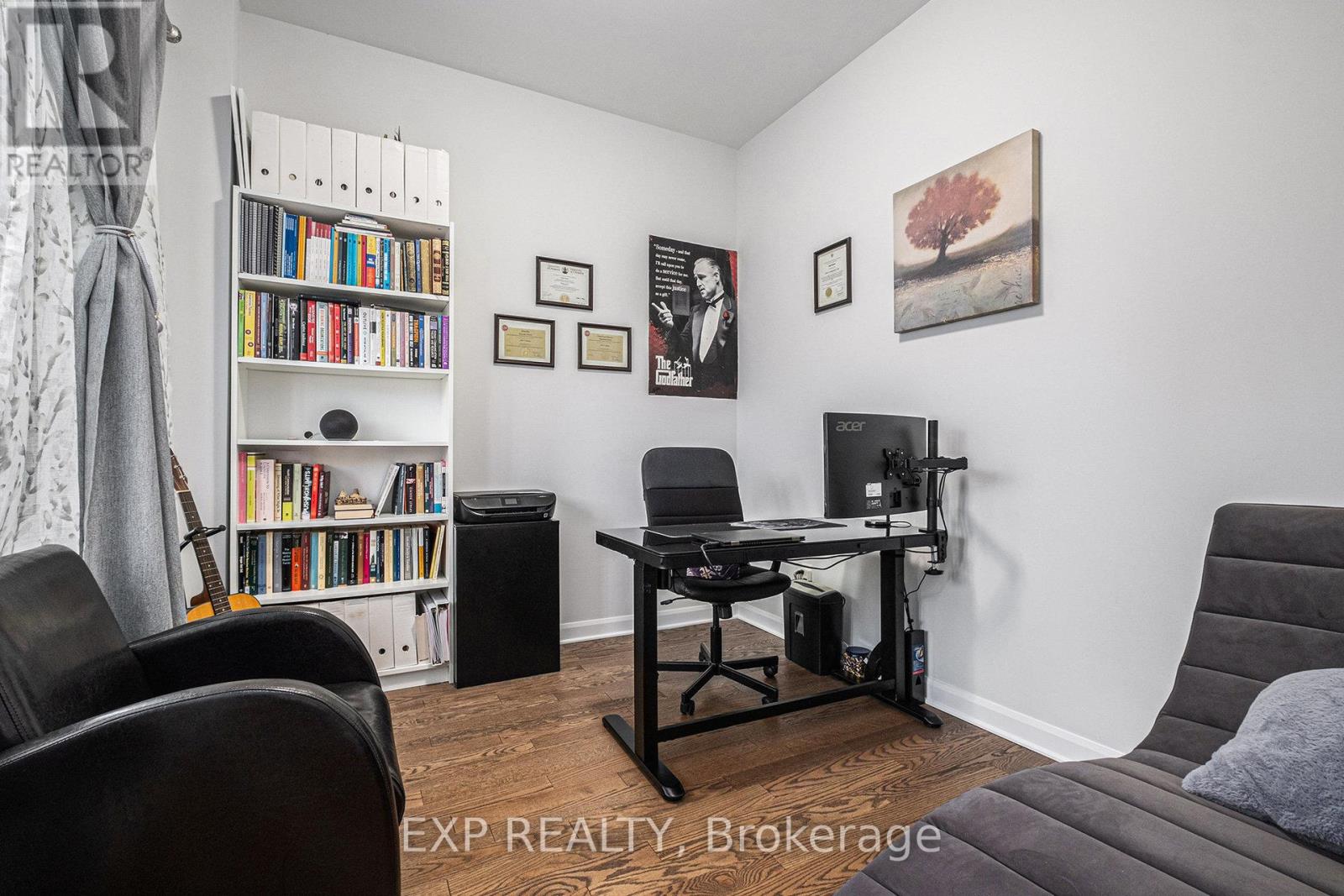 528 Anchor Circle