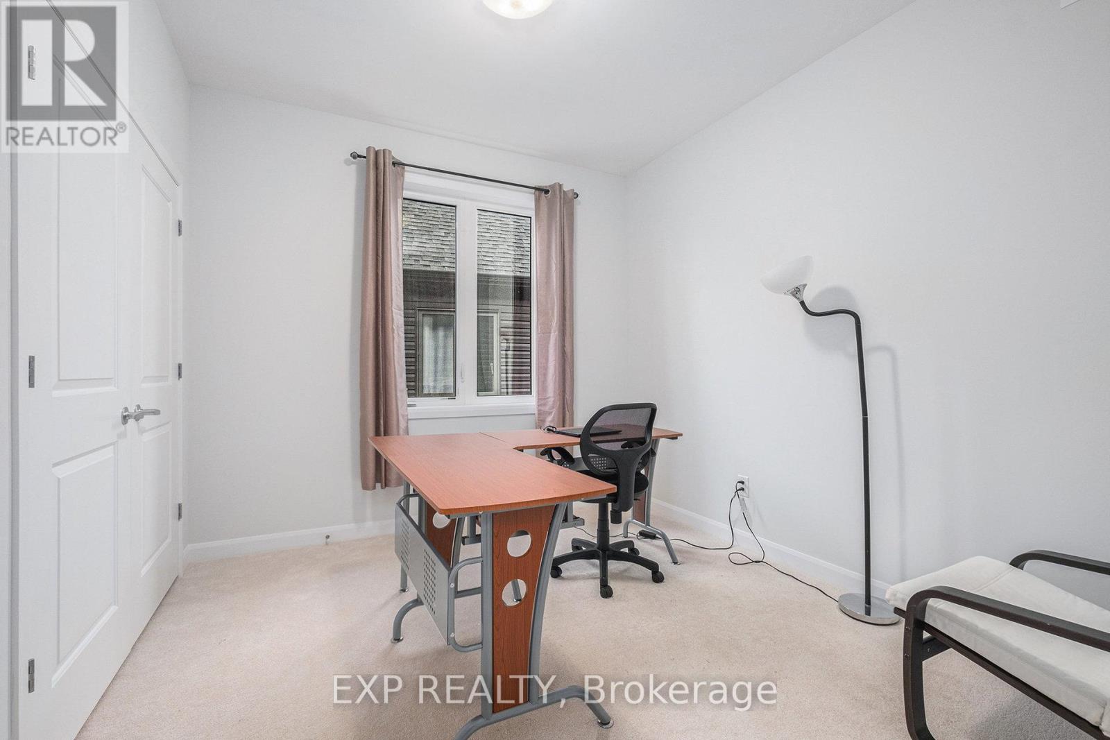 528 Anchor Circle