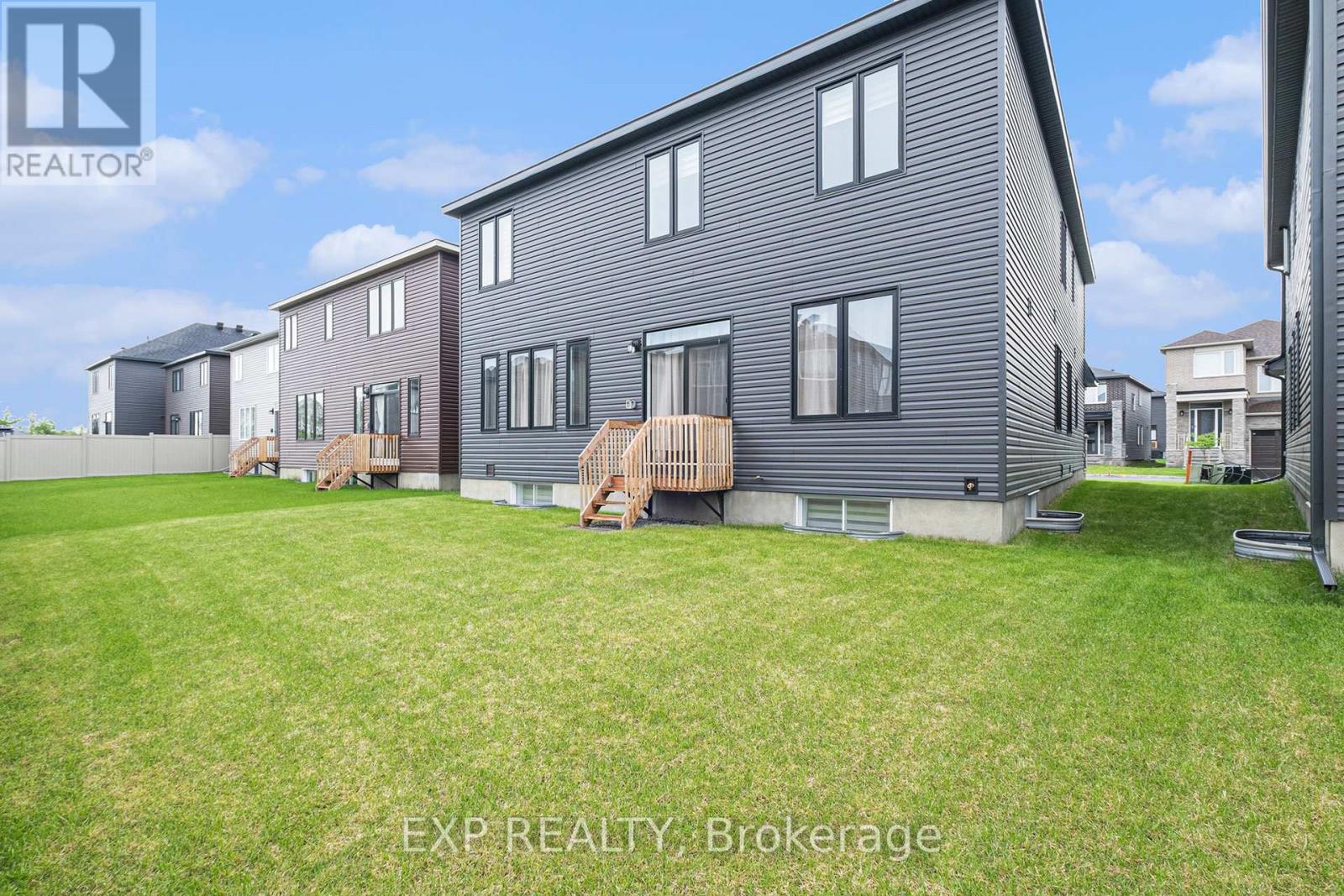 528 Anchor Circle