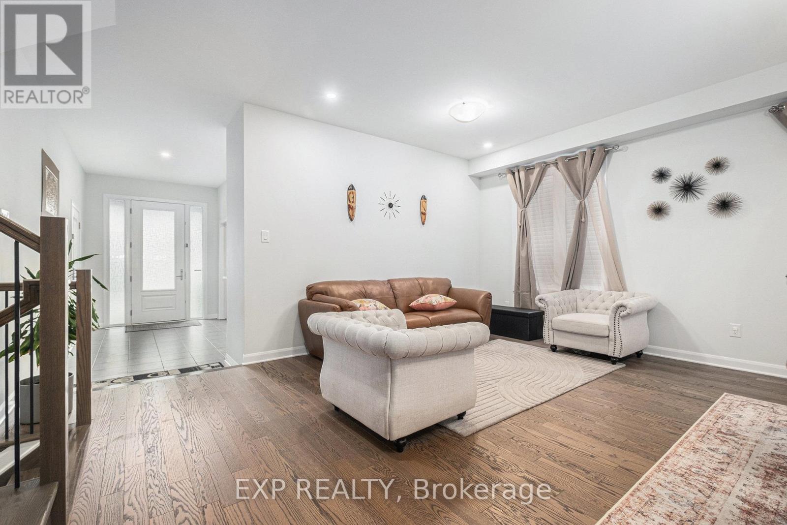 528 Anchor Circle