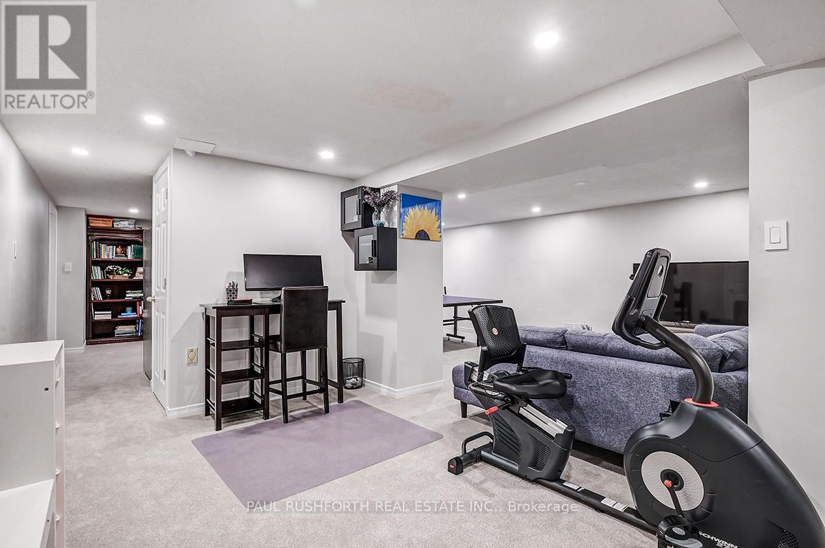 76 Chickasaw Crescent
