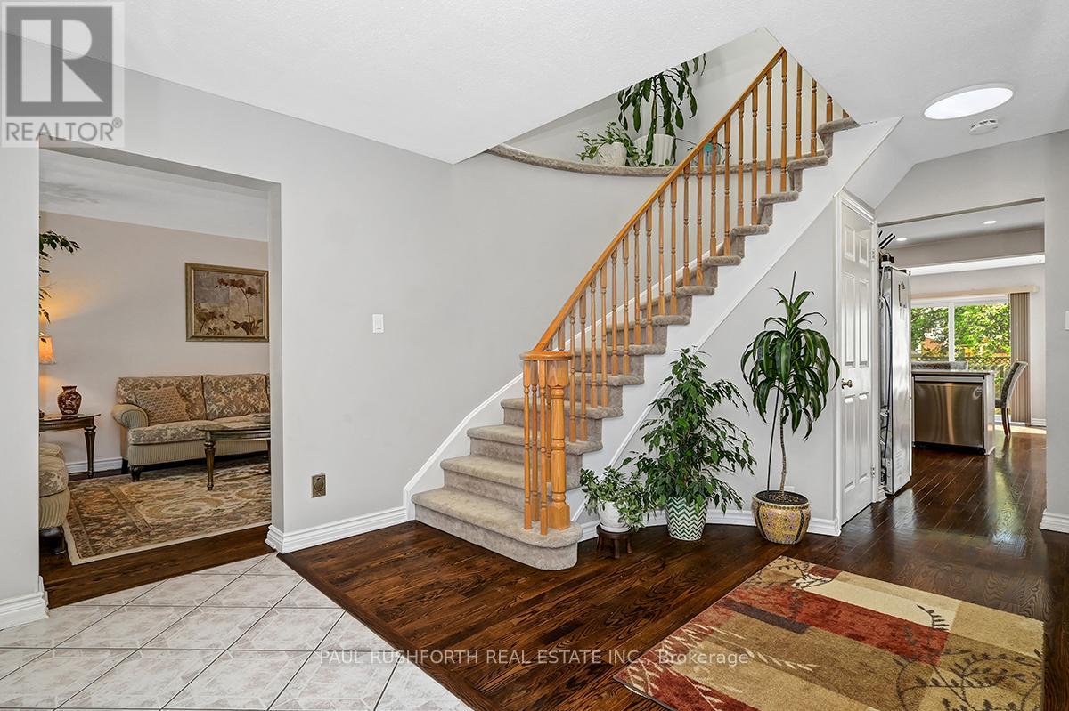 76 Chickasaw Crescent