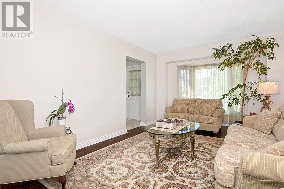 76 Chickasaw Crescent