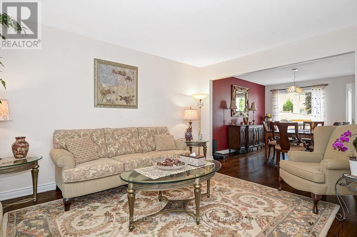 76 Chickasaw Crescent