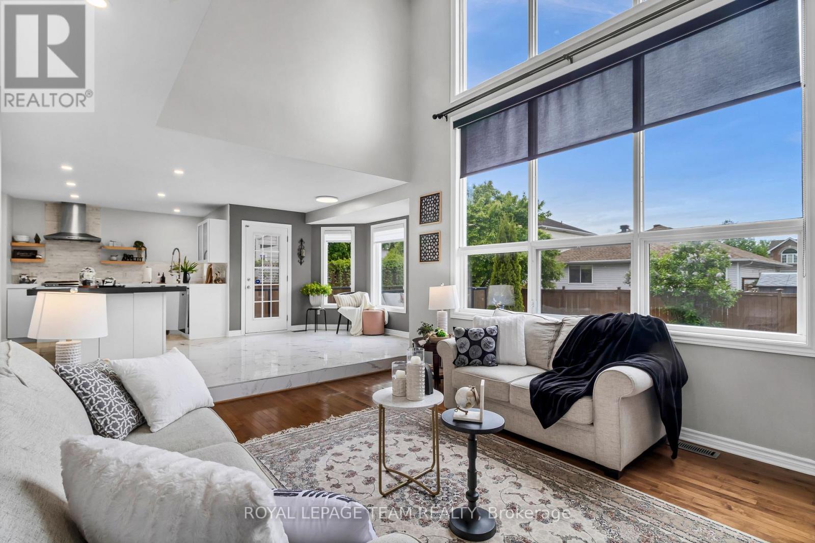 3728 Mountain Meadows Crescent