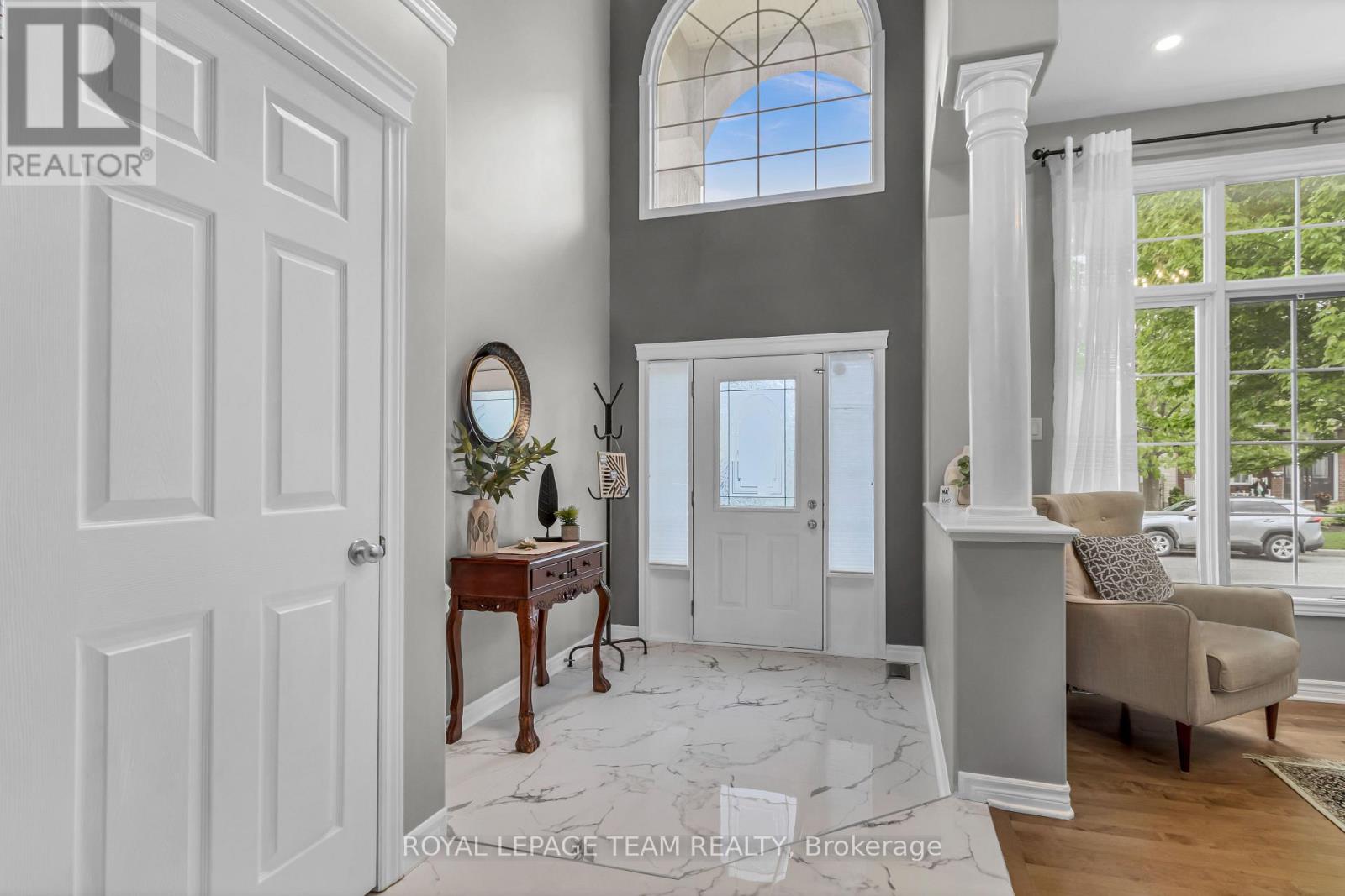 3728 Mountain Meadows Crescent