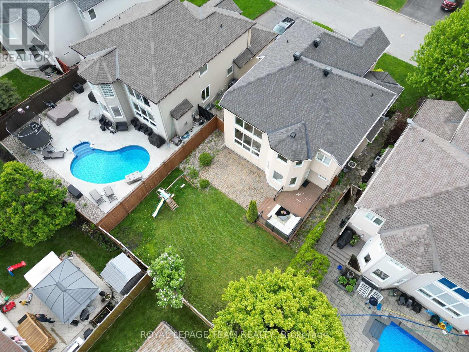 3728 Mountain Meadows Crescent