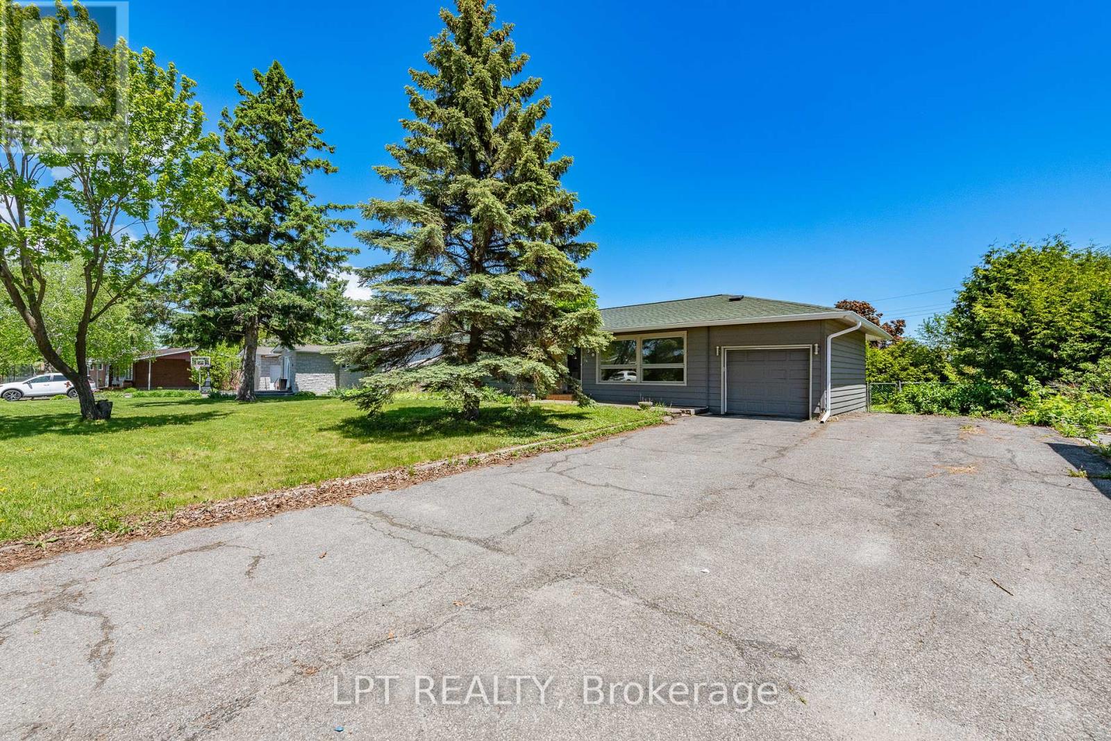 5 Attwood Crescent
