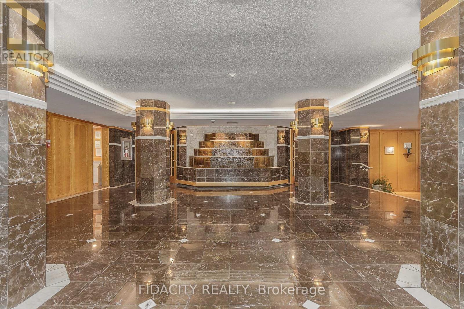 205 - 960 Teron Road