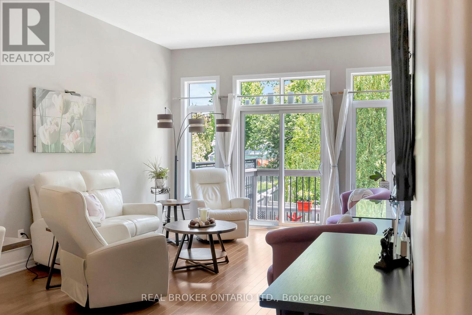 146 Oxford Street W