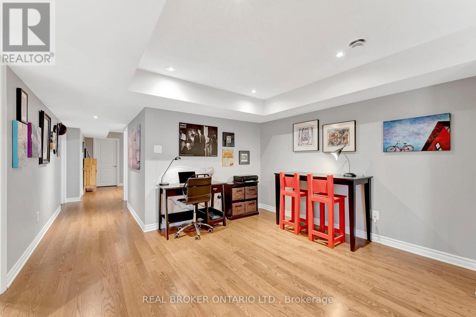 146 Oxford Street W