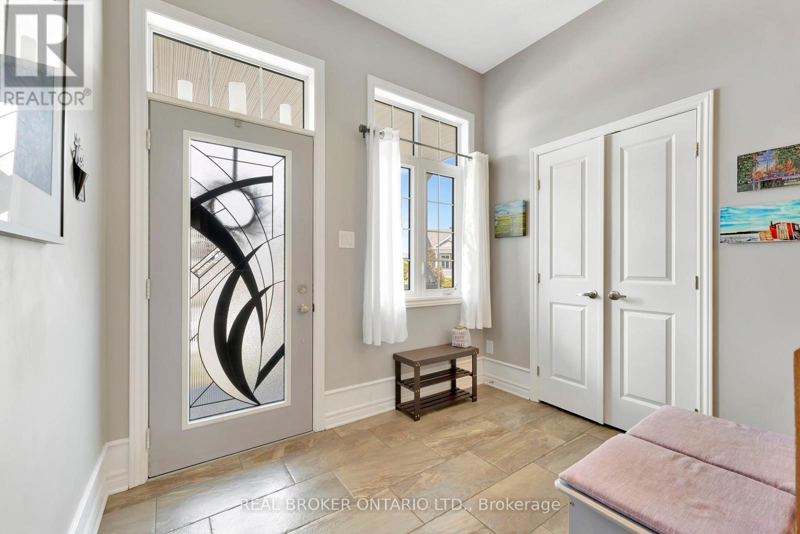 146 Oxford Street W