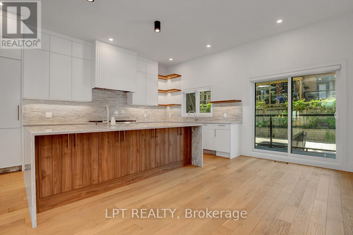 111 Greenfield Avenue